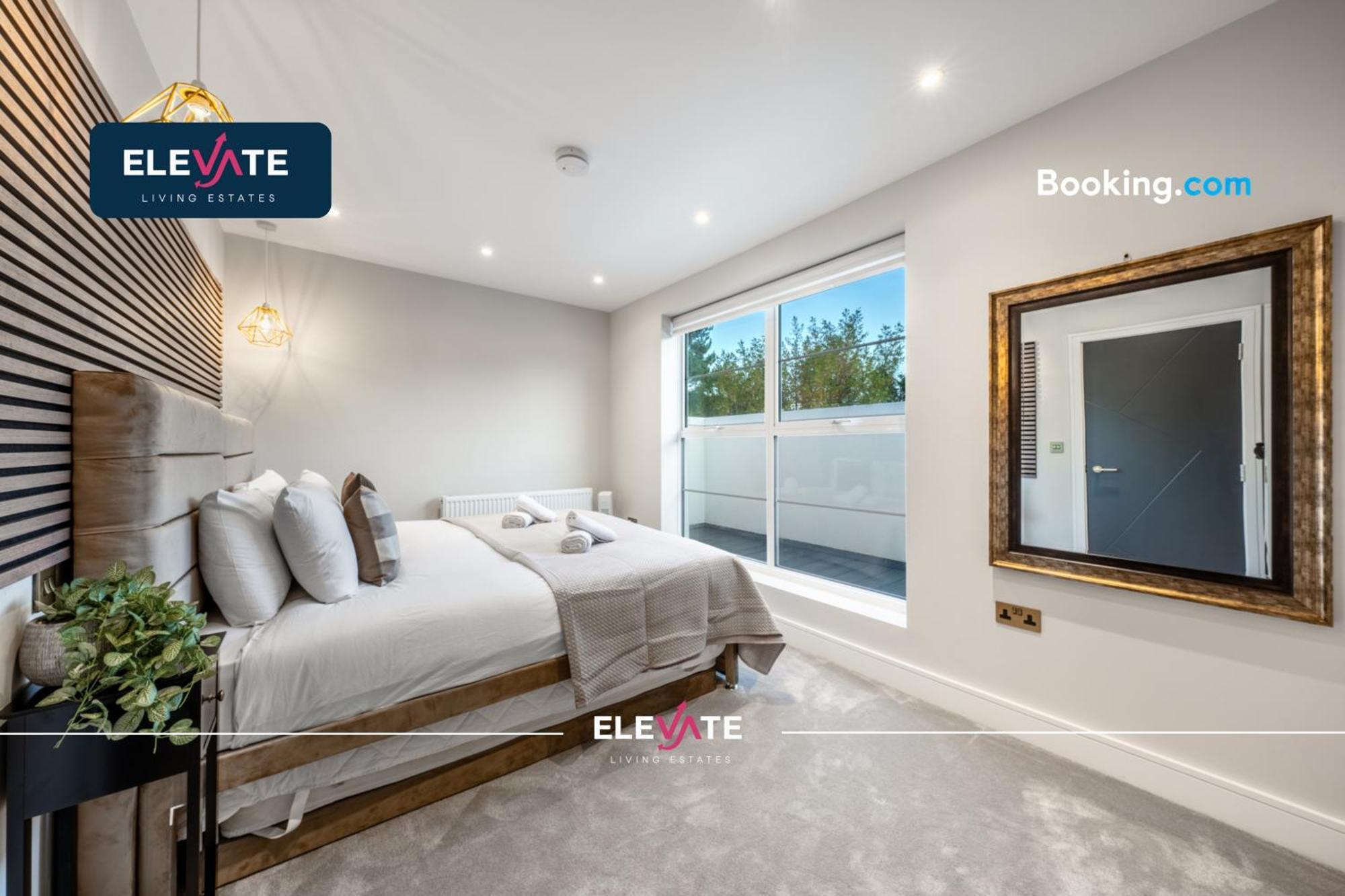 Premium Deals L Last-minute Escape L 1 X Super King Bed And 3 Single Beds L Wembley Stadium Location, Free Parking, Sleeps 8 L Elevate Living Estates Short Lets & Serviced Wembley Apartment *